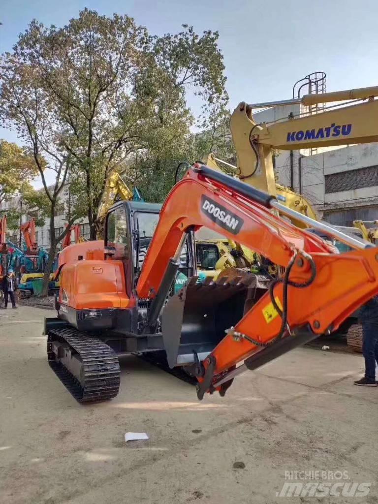 Doosan DX 60-9C Kāpurķēžu ekskavatori