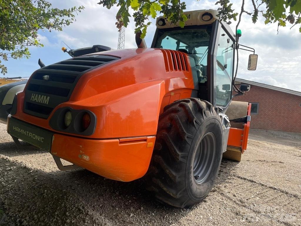 Hamm H20 i Vienvalča grunts veltņi