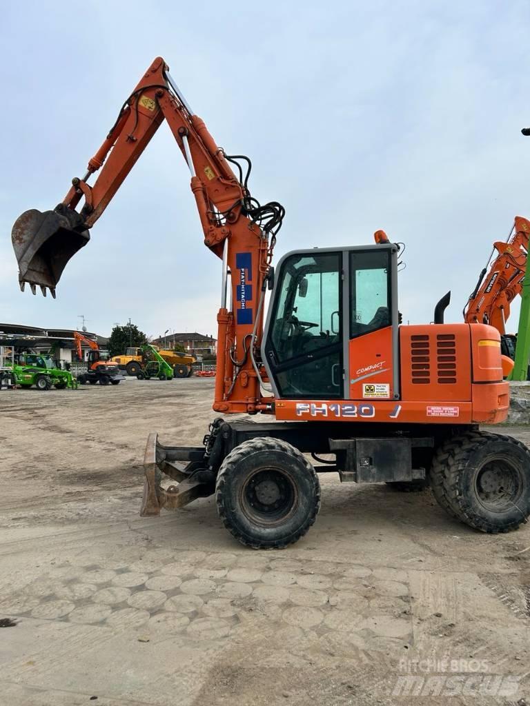 Fiat-Hitachi fh 120 Ekskavatori uz riteņiem