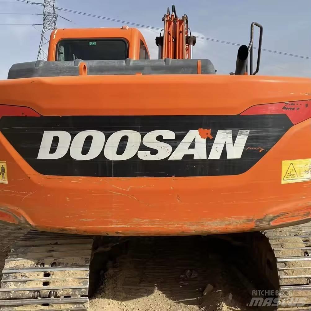 Doosan DX150LC-9C Kāpurķēžu ekskavatori