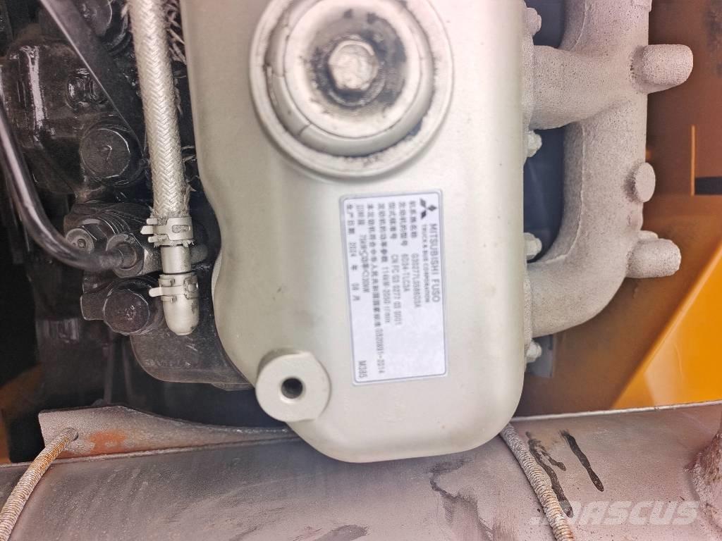 Sany SY 215 C Kāpurķēžu ekskavatori