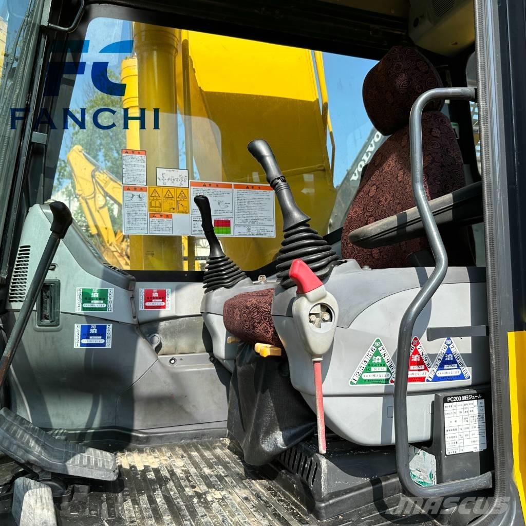 Komatsu PC 200-8 Kāpurķēžu ekskavatori