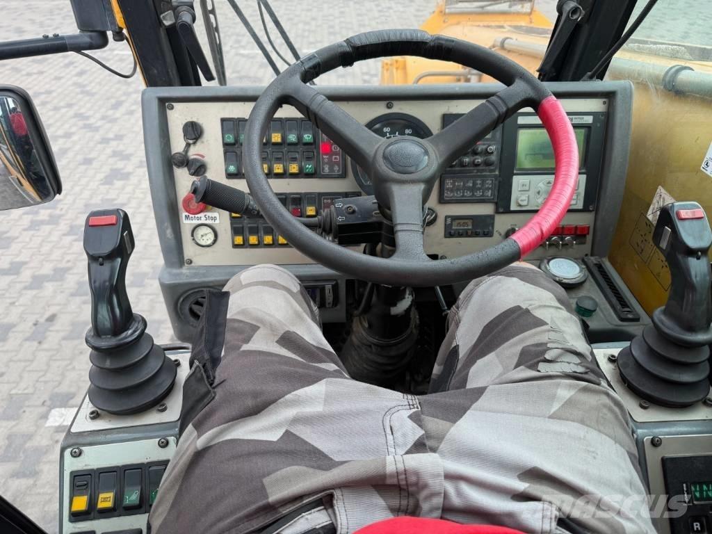 Demag AC 40-1 City Visurgājēji celtņi