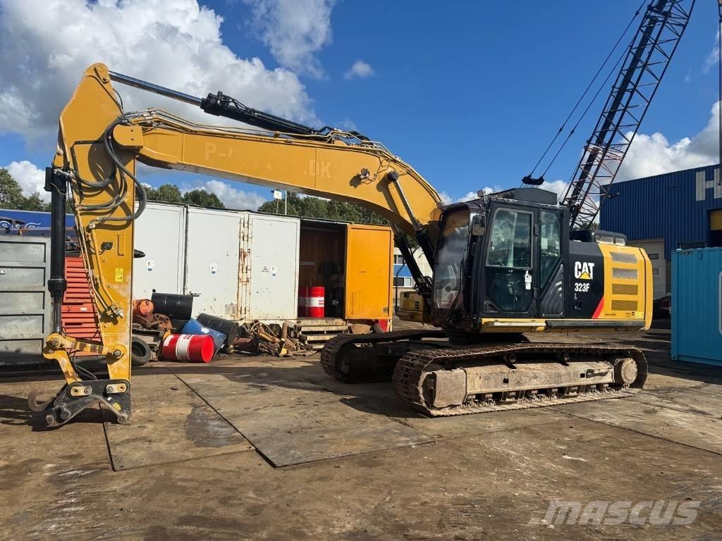 CAT 323 F L Kāpurķēžu ekskavatori
