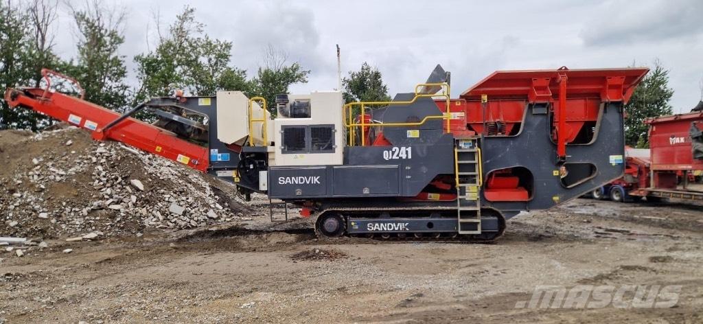 Sandvik QJ 241 Mobilie drupinātāji