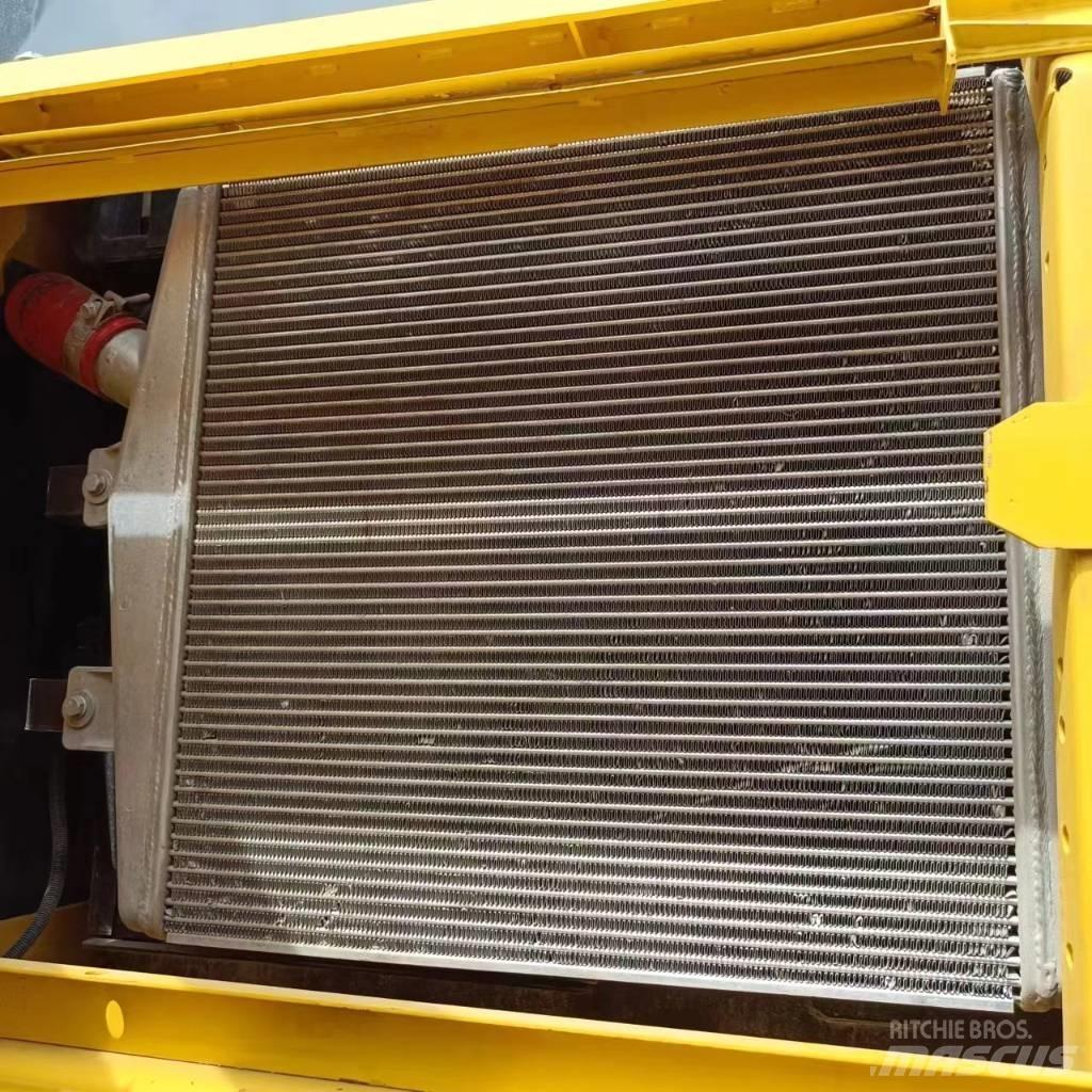 Komatsu PC 450 Kāpurķēžu ekskavatori