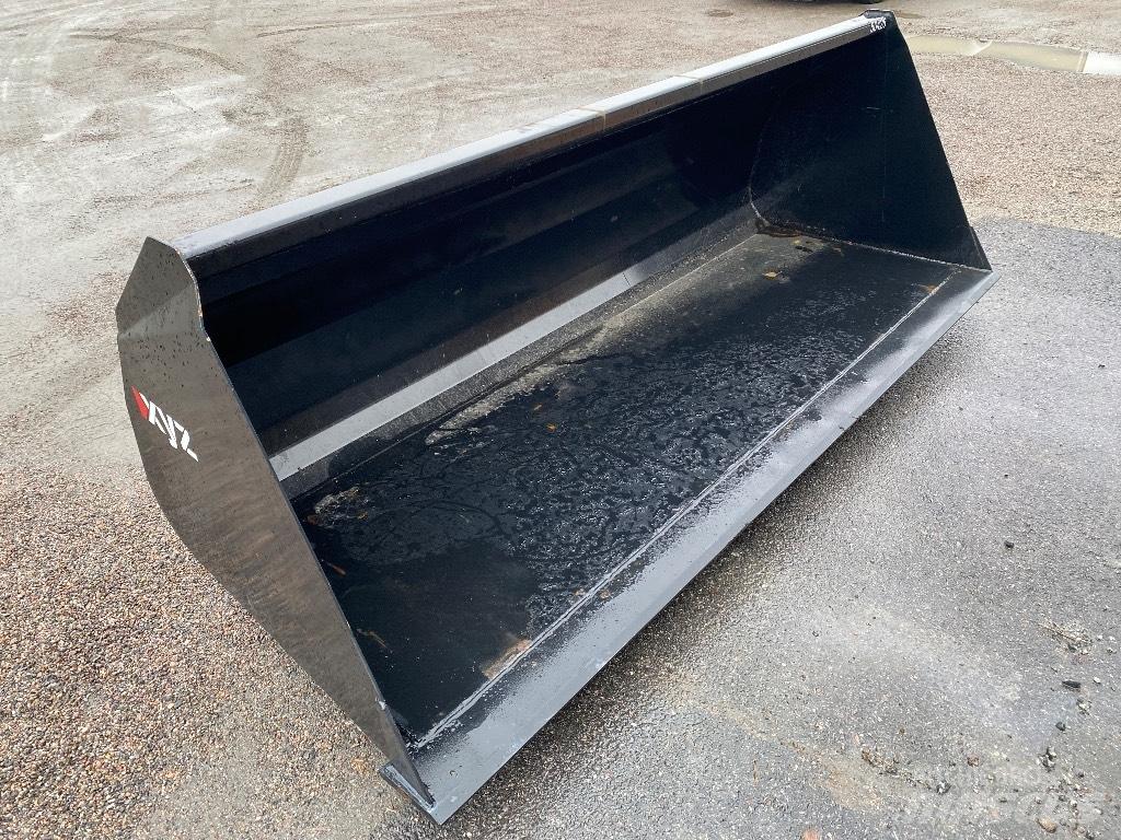 XYZ Snöskopa 260 cm Frontālo iekrāvēju papildaprīkojums