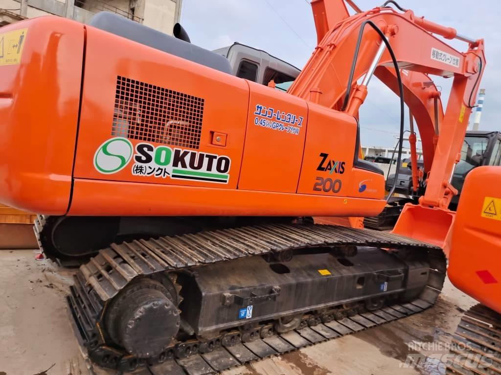 Hitachi ZAXIS 200-3G Kāpurķēžu ekskavatori
