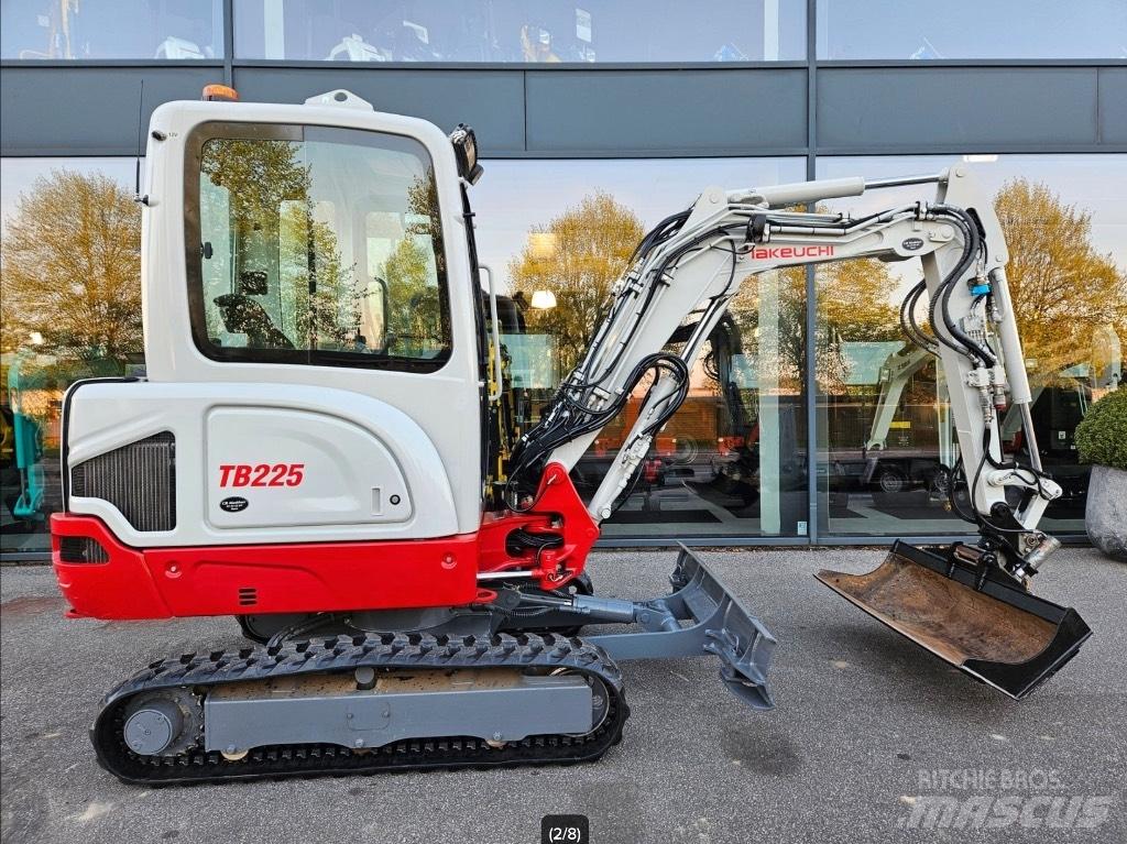 Takeuchi TB 225 Mini ekskavatori < 7 t