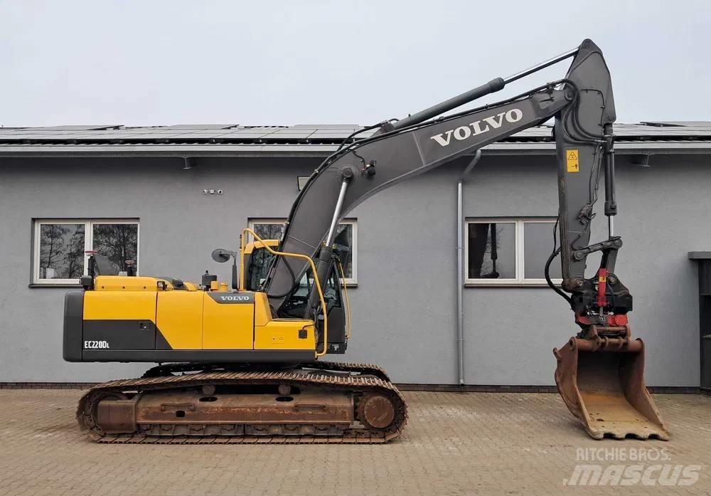 Volvo EC 220 DL Kāpurķēžu ekskavatori