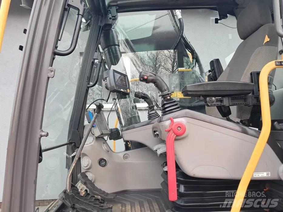 Volvo EC 220 DL Kāpurķēžu ekskavatori
