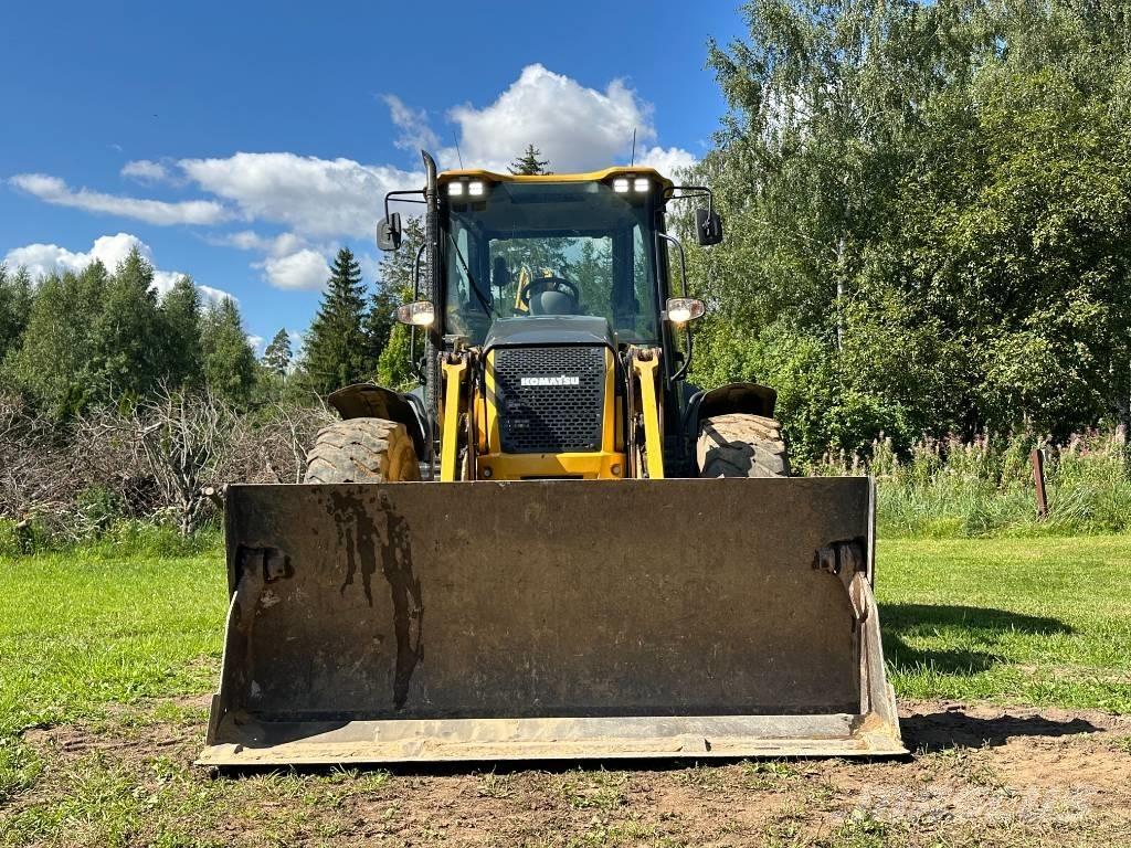 Komatsu WB 97 S-8 Ekskavatori-iekrāvēji