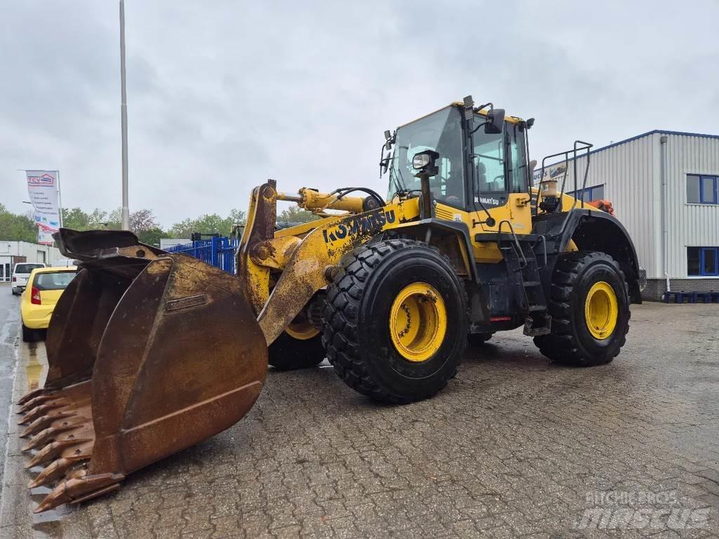 Komatsu WA 380 - 7 Iekrāvēji uz riteņiem