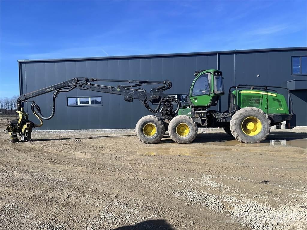 John Deere 1470E Harvesteri
