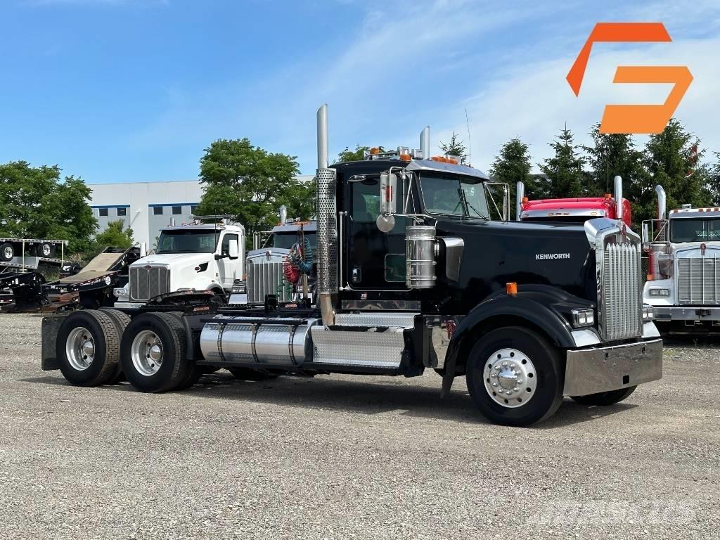 Kenworth W 900 Vilcēji