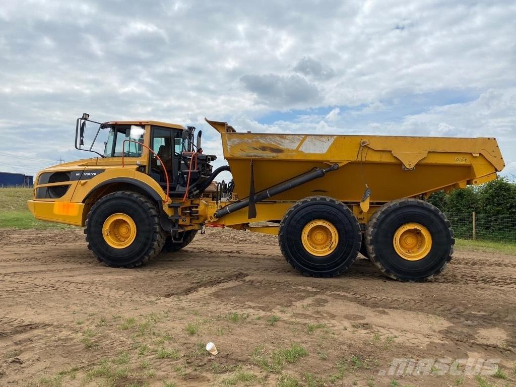 Volvo A40G Artikulētie pašizgāzēji