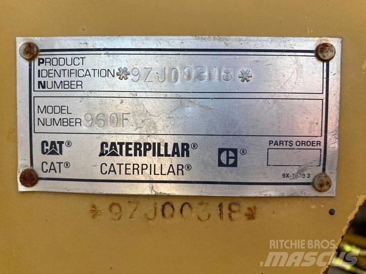 CAT 960F Iekrāvēji uz riteņiem