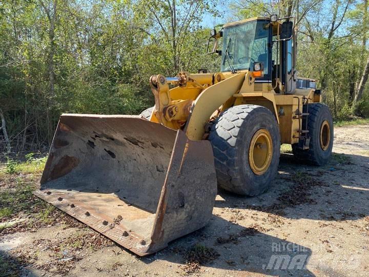 CAT 960F Iekrāvēji uz riteņiem