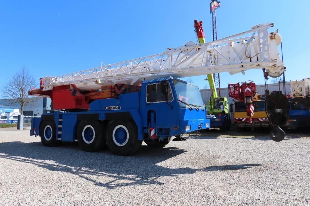Liebherr LTM 1050-1 Visurgājēji celtņi