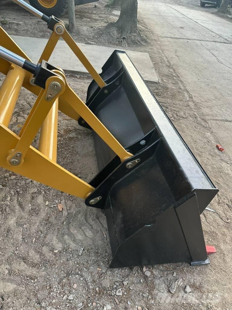 CAT CAT 420 F Ekskavatori-iekrāvēji