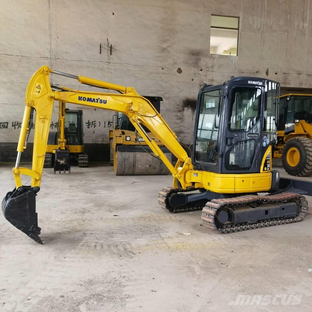 Komatsu PC30 Kāpurķēžu ekskavatori