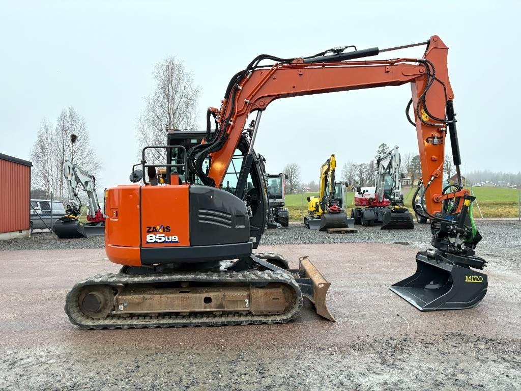 Hitachi ZX85US-6 Vidēja lieluma ekskavatori 7 t - 12 t
