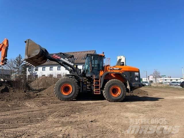 Doosan DL420 Iekrāvēji uz riteņiem