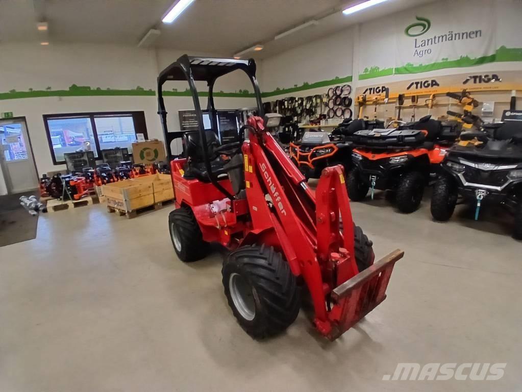 Schäffer 2020 Mini iekrāvēji