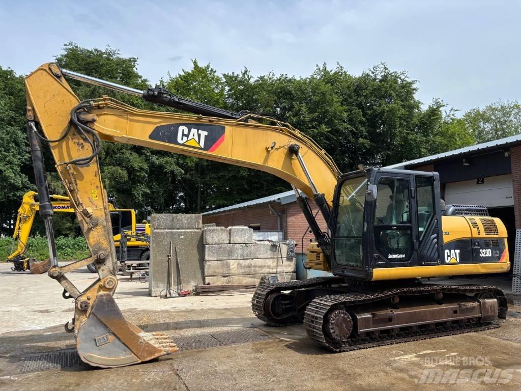 CAT 323 D LN Kāpurķēžu ekskavatori