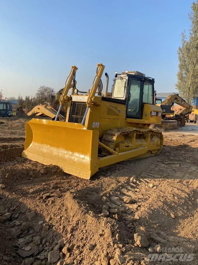 CAT D 6 G Kāpurķēžu buldozeri