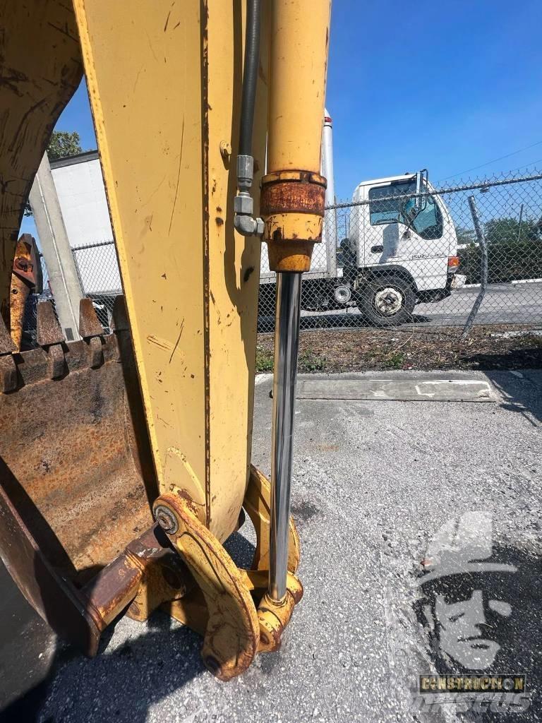 DEERE 310G Ekskavatori-iekrāvēji