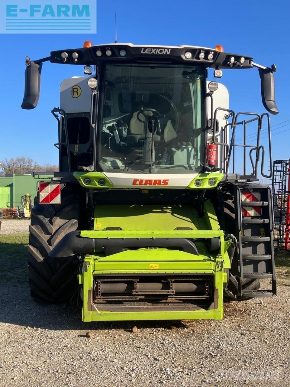 CLAAS lexion 8800 Ražas novākšanas kombaini