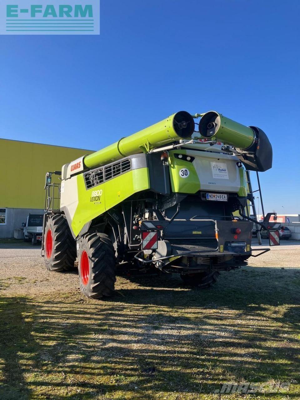 CLAAS lexion 8800 Ražas novākšanas kombaini