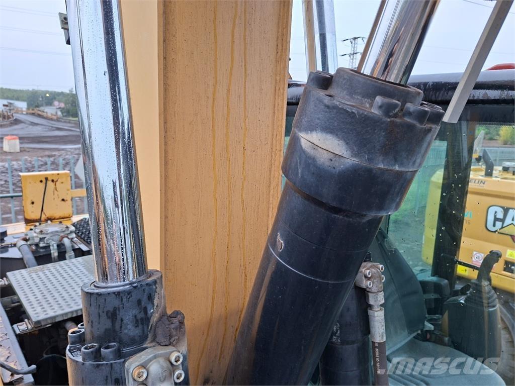 CAT M313D 4X4 Būvniecība- Citi