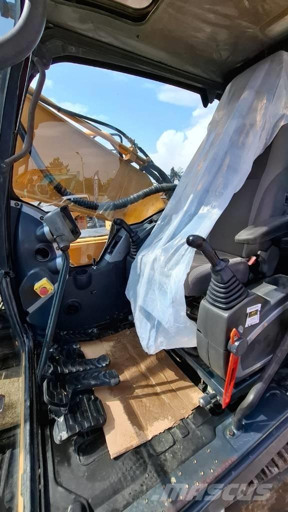 Hyundai R320NLC-9 Kāpurķēžu ekskavatori