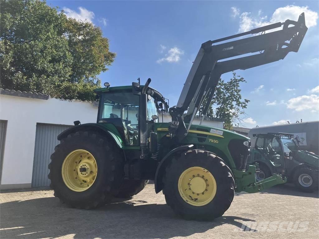 John Deere 7930 Traktori