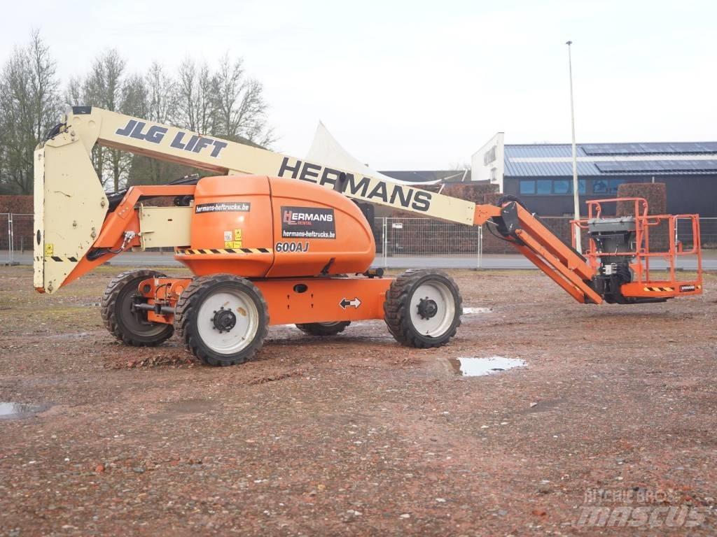 JLG 600 AJ Strēles pacēlāji