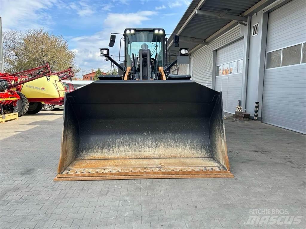 CASE CE 1021G Iekrāvēji uz riteņiem