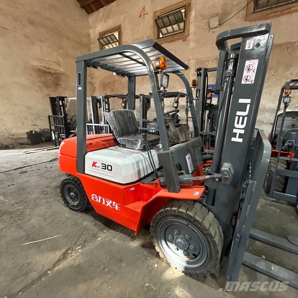 Heli 3t Tehnika ar dīzeļa dzinēju