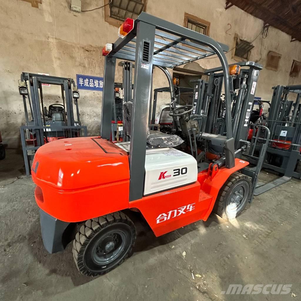 Heli 3t Tehnika ar dīzeļa dzinēju