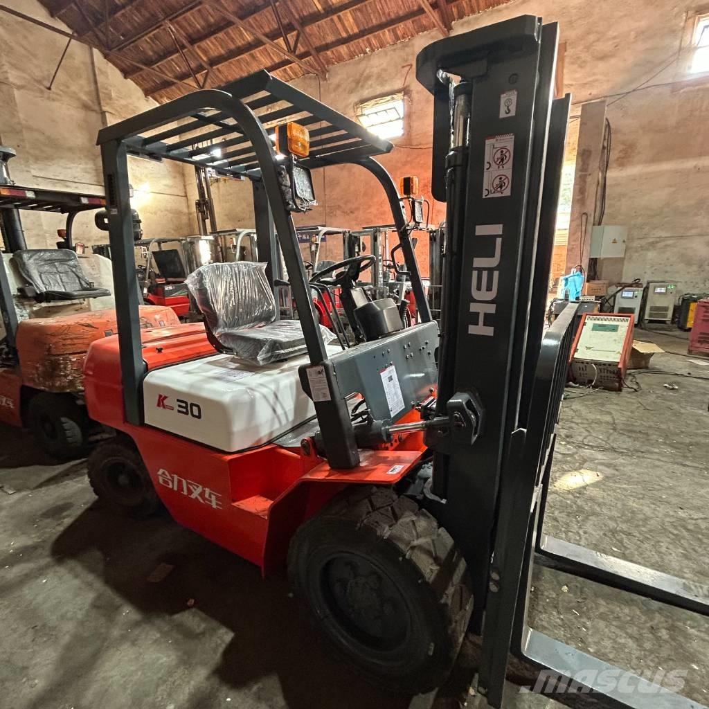 Heli 3t Tehnika ar dīzeļa dzinēju