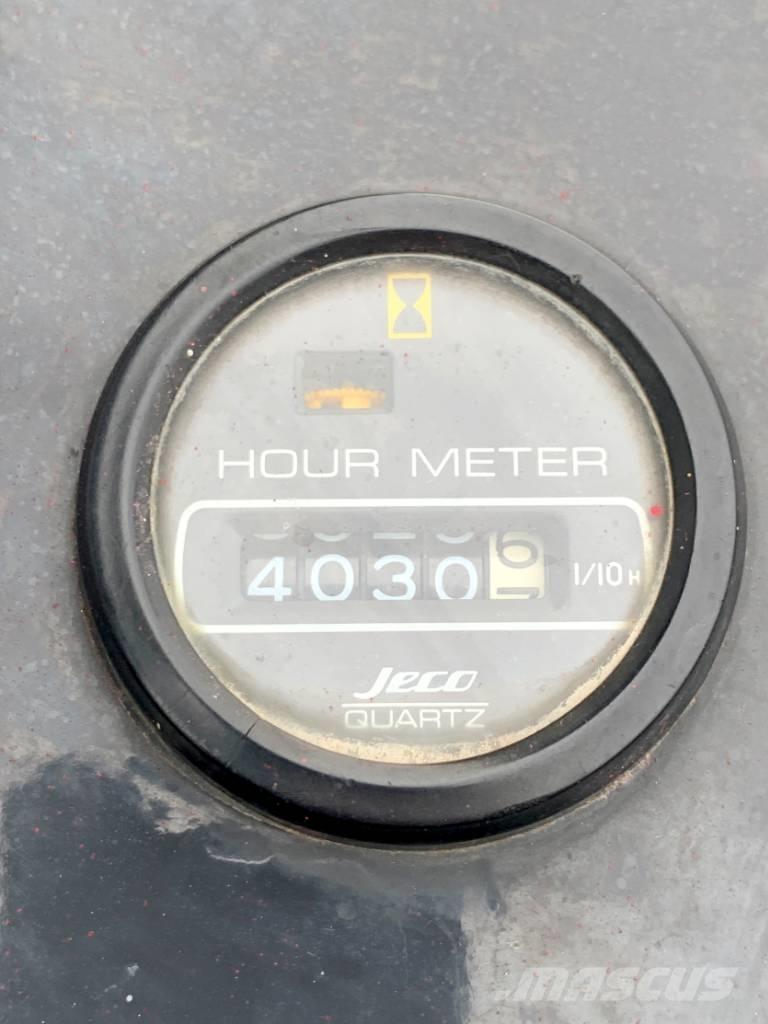 Unic URW 376 Mini pacēlāji