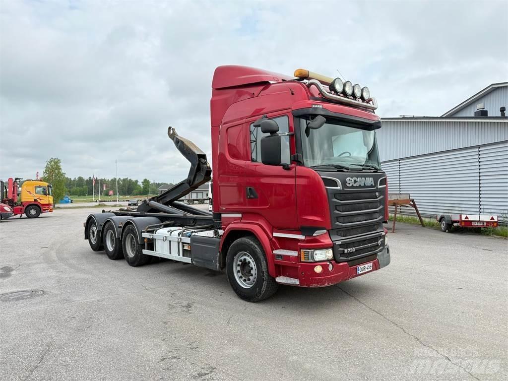 Scania R730 8x4 Treileri ar āķi