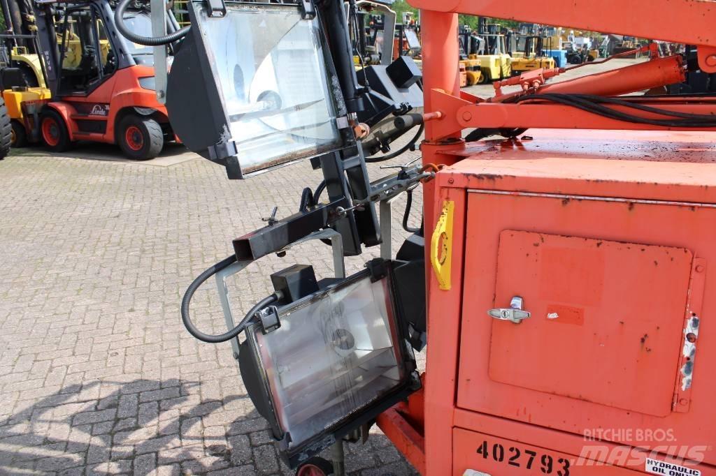 JLG 6308 AN Gaismas torņi