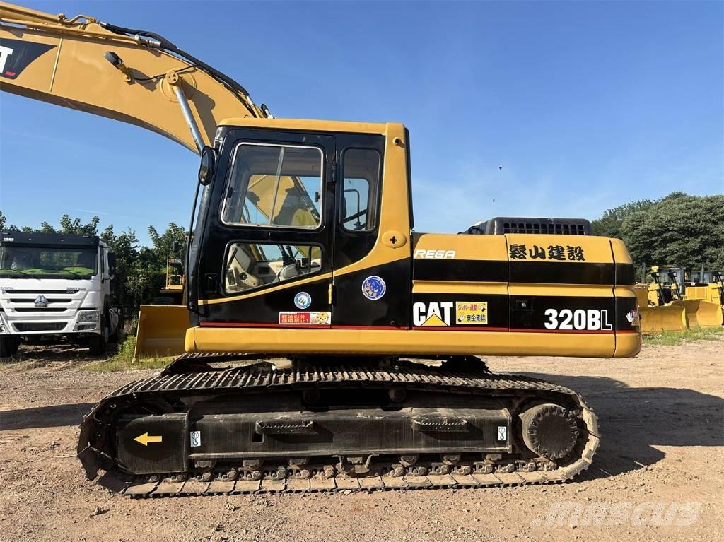 CAT 320BL Kāpurķēžu ekskavatori