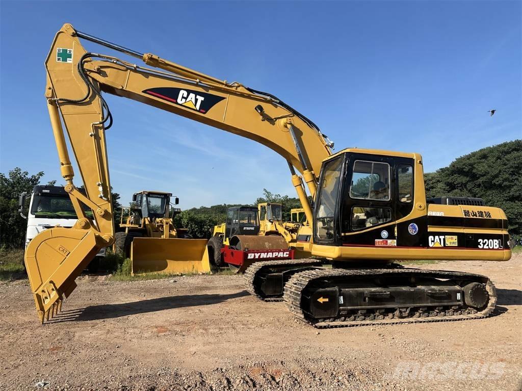 CAT 320BL Kāpurķēžu ekskavatori