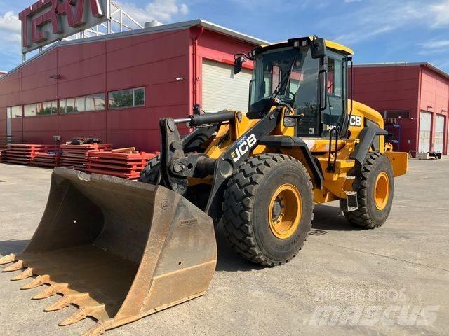 JCB 427 ZX Iekrāvēji uz riteņiem
