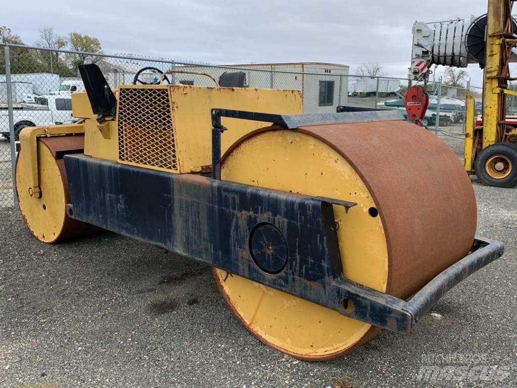 Hyster C 350 A Divvalču grunts veltņi