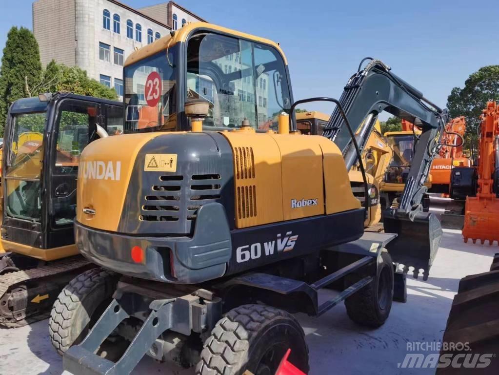 Hyundai Robex 60 W Ekskavatori uz riteņiem