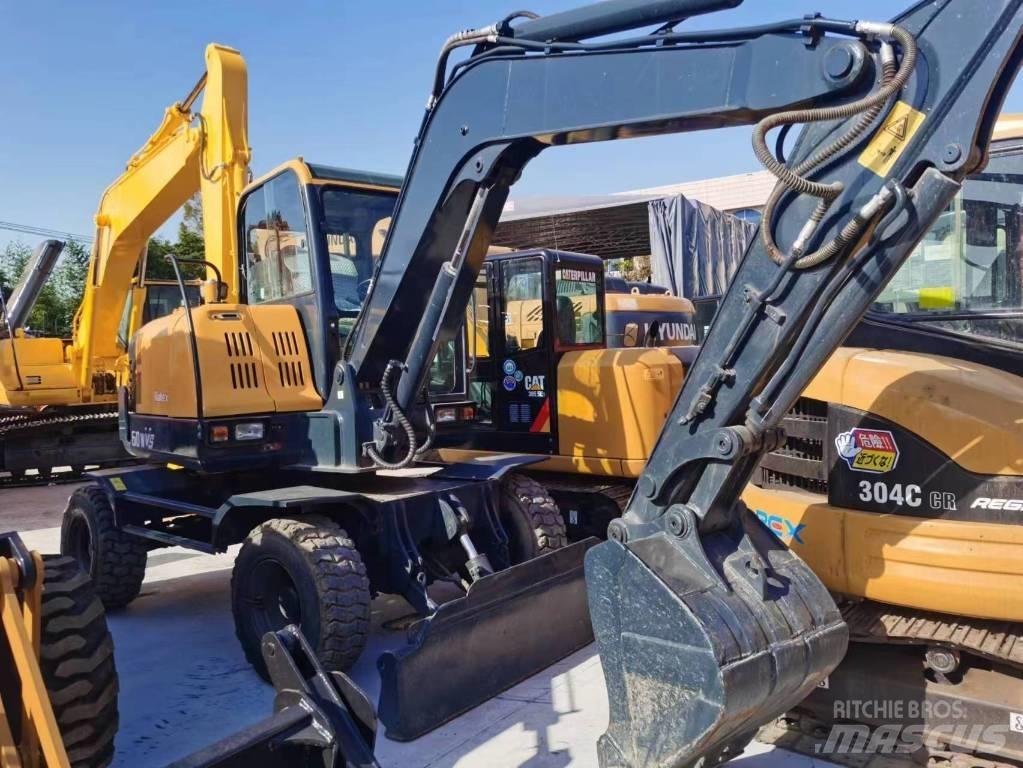Hyundai Robex 60 W Ekskavatori uz riteņiem